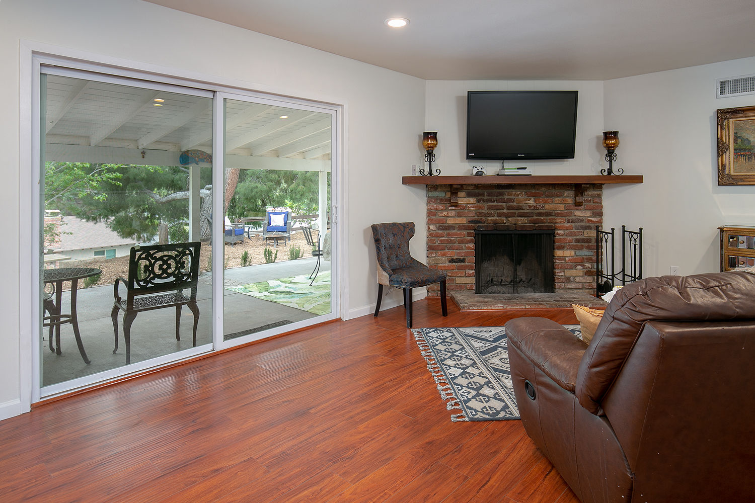 3 Bedroom, 2 Bath Midcentury Ranch Under $650,000 in the Foothills! image 2